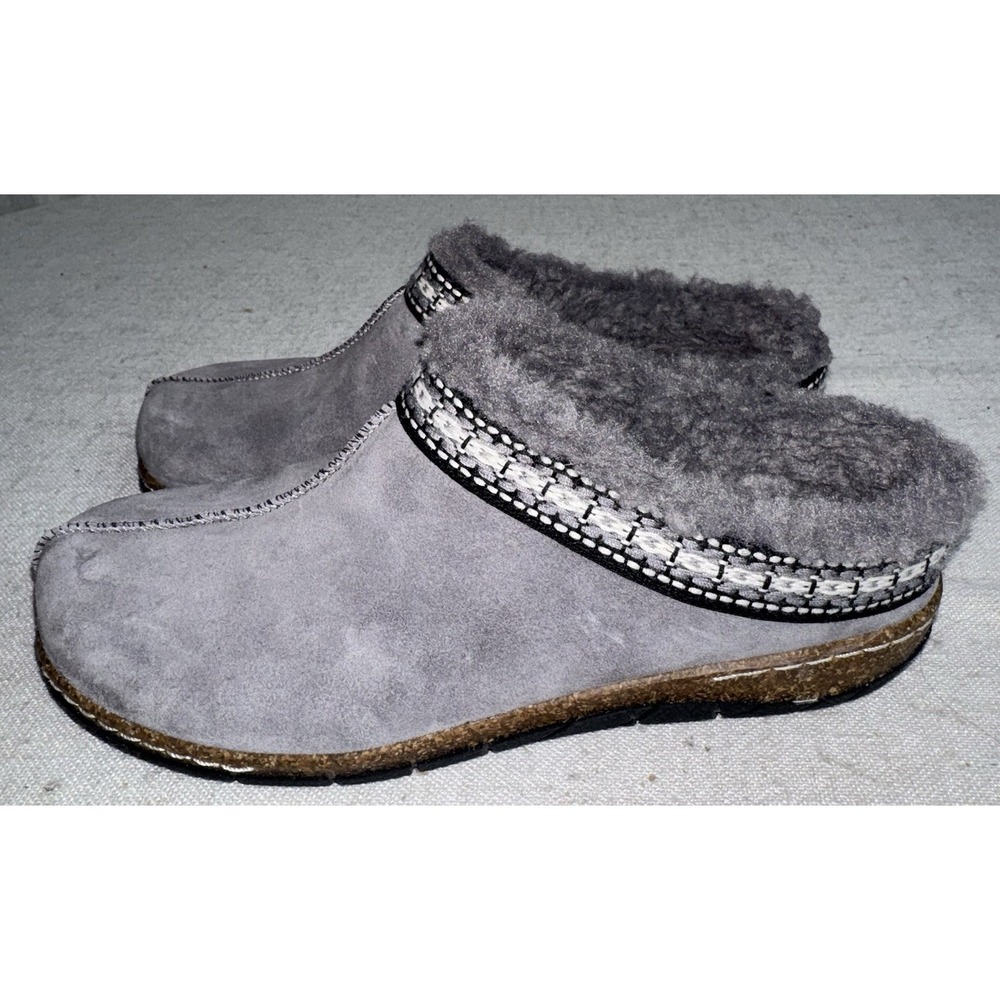 Earth Origins Women's Size 7 M Gray Suede Clogs Shoes Elya Etelya Leather